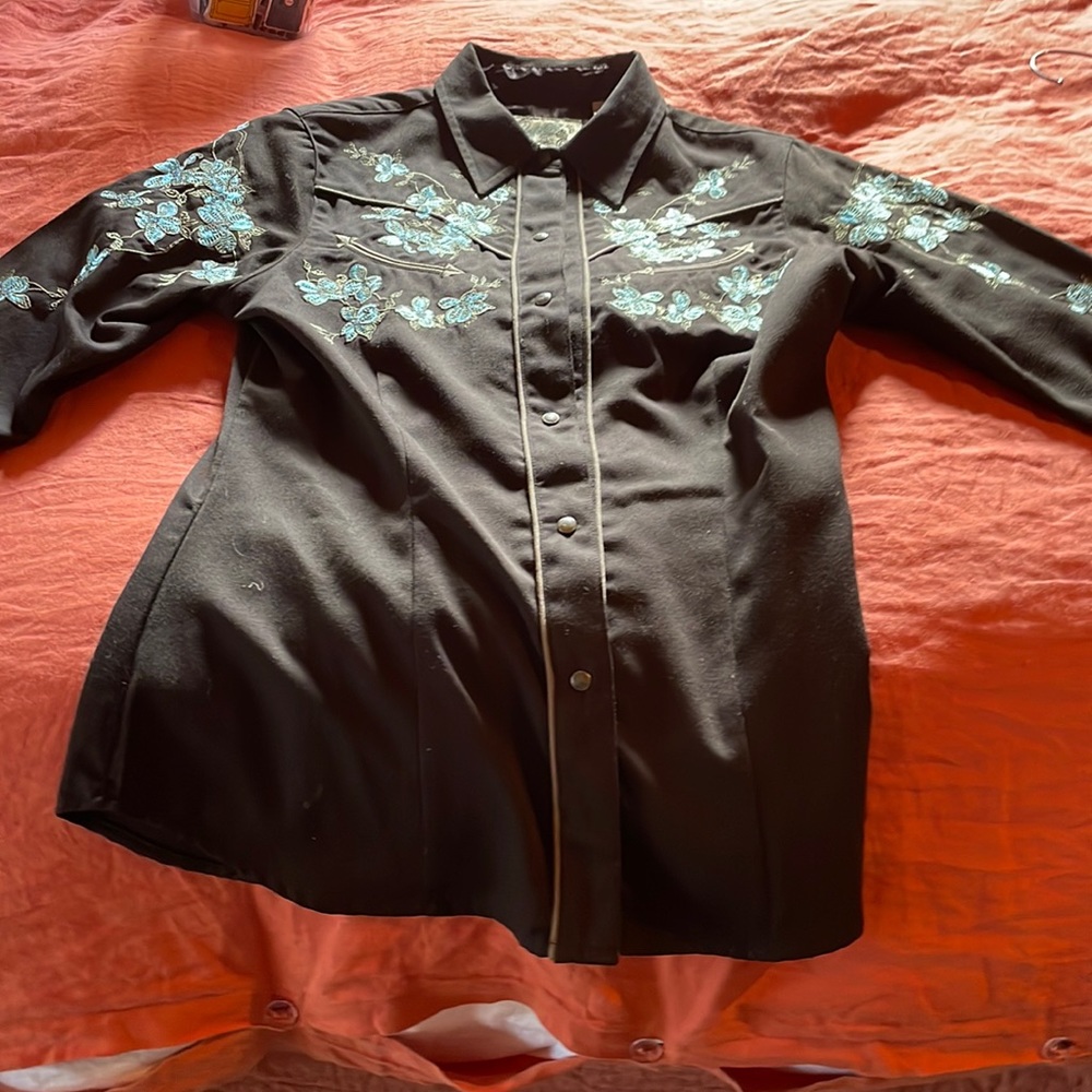 Roper shirt with blue flowers